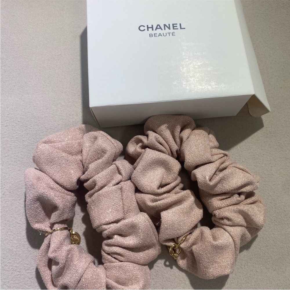 Chanel beauty complimentary hair tie
